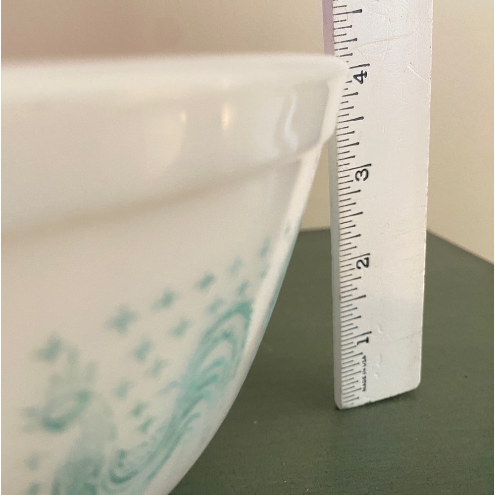 Pyrex mixing bowl, large. Vintage. 2.5 quart. - Picture 4 of 6